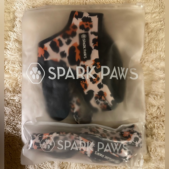 NIP Spark Paws dog Harness & Leash set - Picture 2 of 5